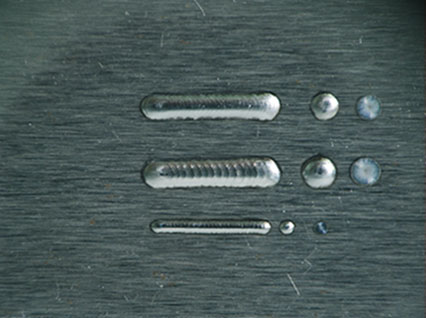 <a href='http://m.dtxf.net.cn/product/3.htm' class='text_a'>模具激光焊機(jī)</a>修復(fù)鏡面模具效果
